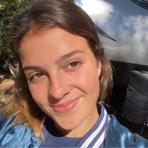 Meet your Posher, Chloe